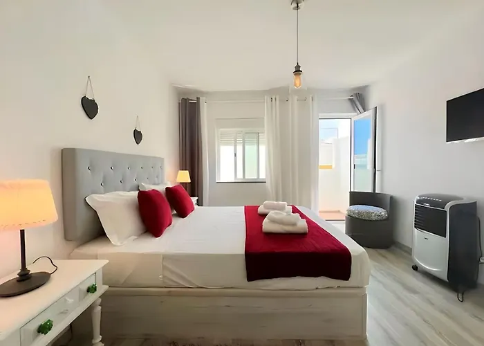 Isa Skyhouse Algarve